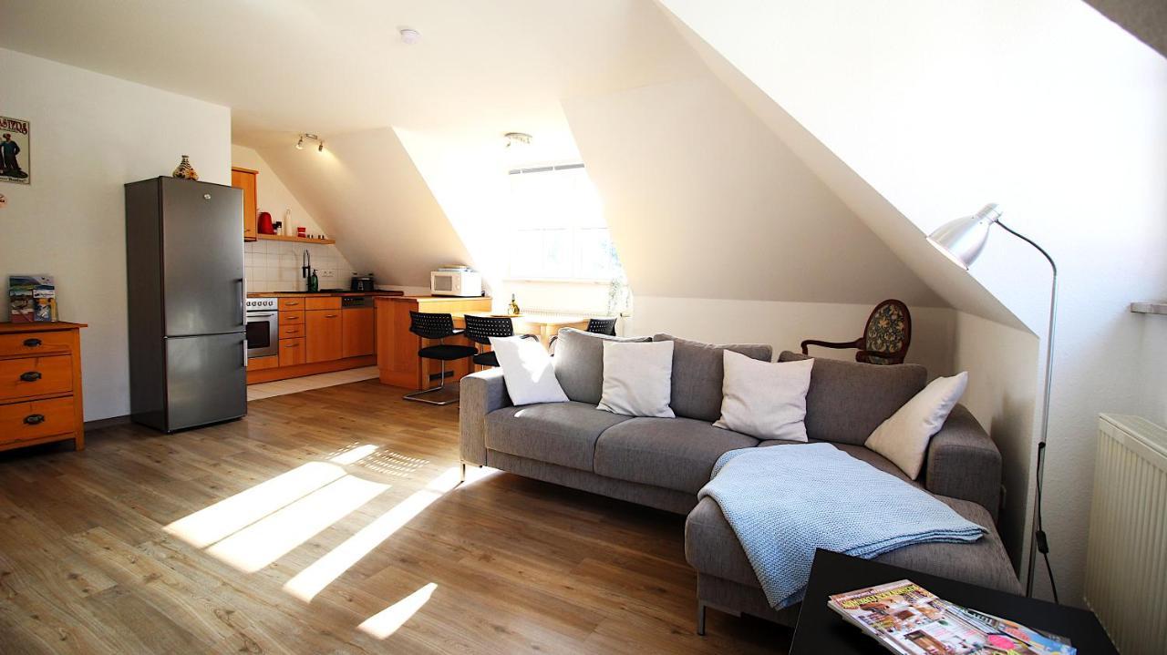 Homie Stay Zell - Apartment Mit Privatparkplatz Zell am Main Dış mekan fotoğraf