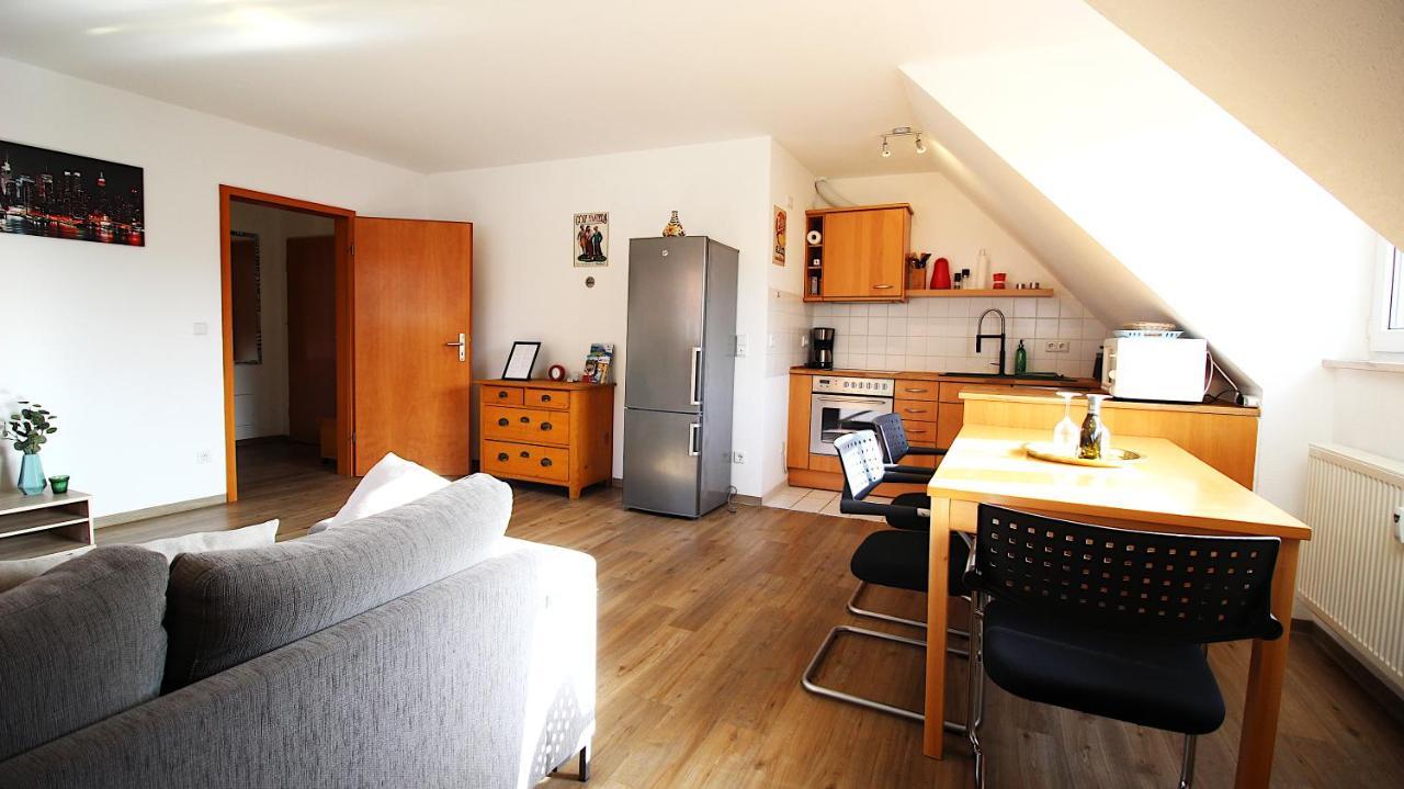 Homie Stay Zell - Apartment Mit Privatparkplatz Zell am Main Dış mekan fotoğraf