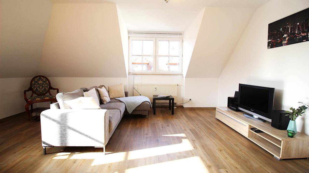 Homie Stay Zell - Apartment Mit Privatparkplatz Zell am Main Dış mekan fotoğraf